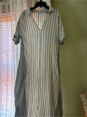 Lucky Brand Cream and Black Vertical Stripe Maxi Shirt Dress